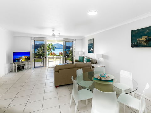 Lagoon 005 On Hamilton Island - Northern Rivers Accommodation 0