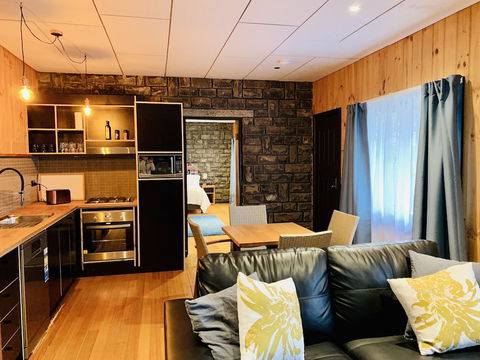 Emerald Star Cottages - Northern Rivers Accommodation 5