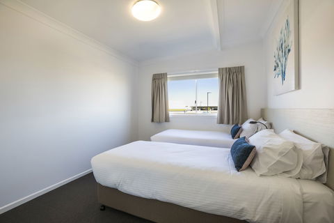 Nightcap At Golden Beach Tavern - Northern Rivers Accommodation 2