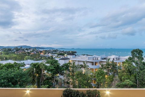 Views From Golden Orchid - Airlie Beach - Northern Rivers Accommodation 1