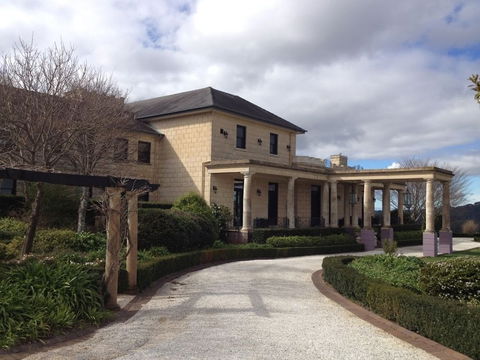 Linden Hall - Northern Rivers Accommodation 0