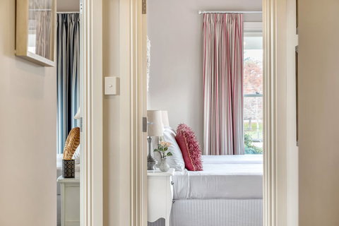 Grandview Accommodation - The Elm Tree Apartments - Northern Rivers Accommodation 6