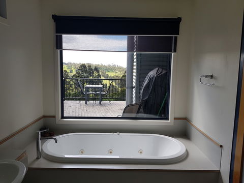 River Vineyard Retreat - Northern Rivers Accommodation 1