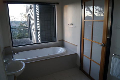 River Vineyard Retreat - Northern Rivers Accommodation 4