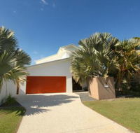 3 Bauhinia Crescent Marcoola PET FRIENDLY LINEN SUPPLIED 500 BOND - Northern Rivers Accommodation