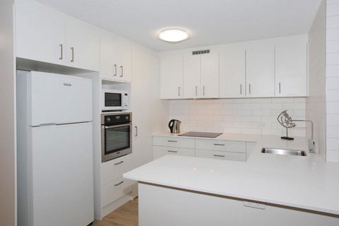 Unit 4 Coolum Cove Coolum Beach - Northern Rivers Accommodation 3
