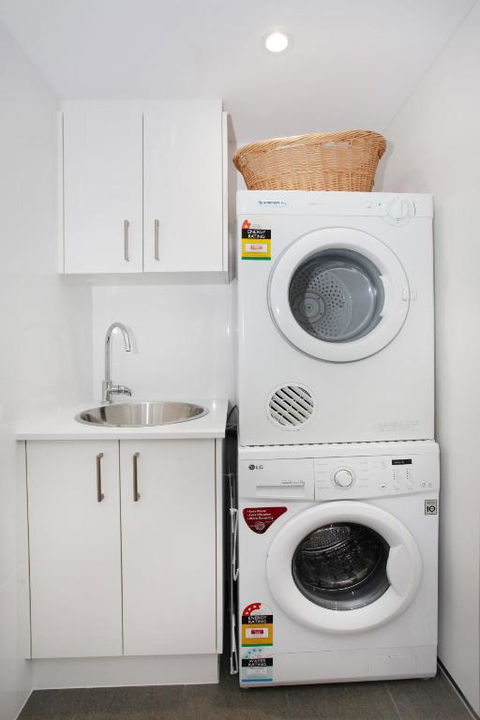 Unit 4 Coolum Cove Coolum Beach - Northern Rivers Accommodation 5