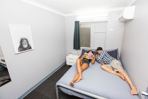 Mad Monkey Backpackers Waterfront - Northern Rivers Accommodation 2
