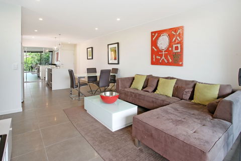 Back Of The Block Bulimba - Northern Rivers Accommodation 5
