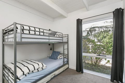 Mysa Anglesea Sleeps 7 WiFi Netflix Cafes Shops - Northern Rivers Accommodation 4