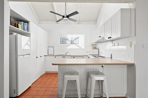 Mysa Anglesea Sleeps 7 WiFi Netflix Cafes Shops - Northern Rivers Accommodation 3