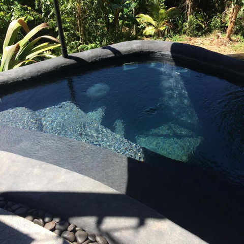 Earthship Daintree - Northern Rivers Accommodation 5