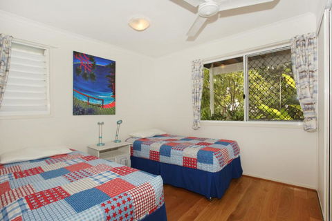 Unit 1 On The Park Coolum Beach - Northern Rivers Accommodation 5
