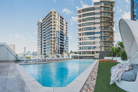 2 Bed Brisbane Resort Apartment - Northern Rivers Accommodation 7