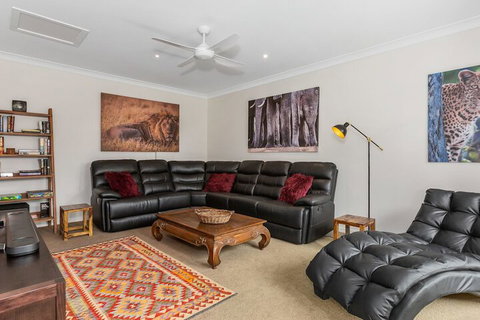 The Doggy Beach House At Salt - Northern Rivers Accommodation 3