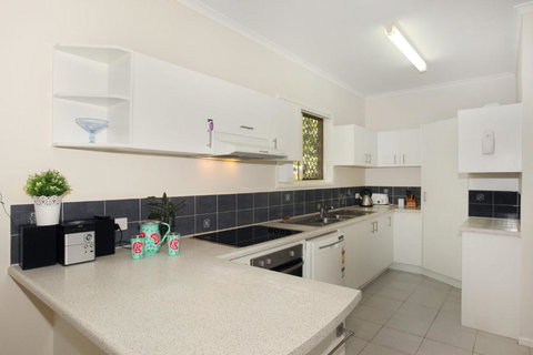 15 Joanne Street Marcoola - Northern Rivers Accommodation 3