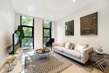 Luxury Style Walking To Darling Harbour QVB & ICC - Northern Rivers Accommodation 0