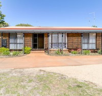 Lowes on the Lakes - Northern Rivers Accommodation