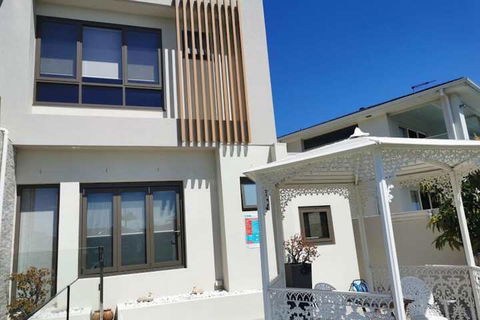Serviced Waterfront Whole Villa - Northern Rivers Accommodation 1