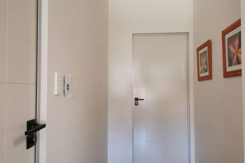 Serviced Waterfront Whole Villa - Northern Rivers Accommodation 3