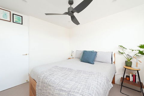 Surf Side Oasis With Balcony Near Beach - Northern Rivers Accommodation 2