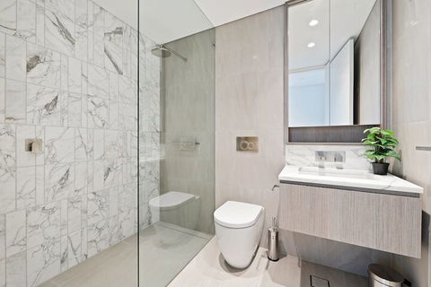 Ultra Modern Brand New CBD View - Northern Rivers Accommodation 4
