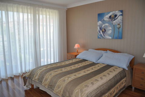 Lake & Ocean View - Northern Rivers Accommodation 6