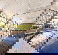 Stylish 1 Bedroom Apartment Camperdown - Northern Rivers Accommodation