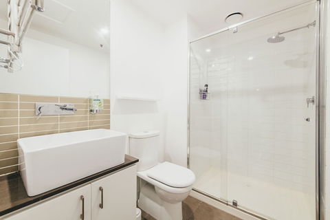 Rubi, 1BDR Melbourne Apartment - Northern Rivers Accommodation 2