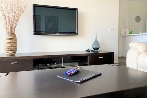 Readyset St. Kilda Road - Northern Rivers Accommodation 4