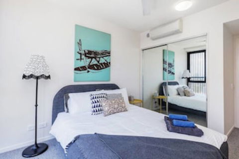 South Brisbane Funky 1 BED Parking Qsb027-18 - Northern Rivers Accommodation 0