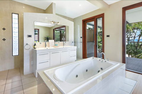 Omaroo - Northern Rivers Accommodation 5