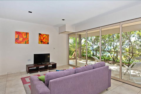 Tangalooma Sea Change - Northern Rivers Accommodation 4