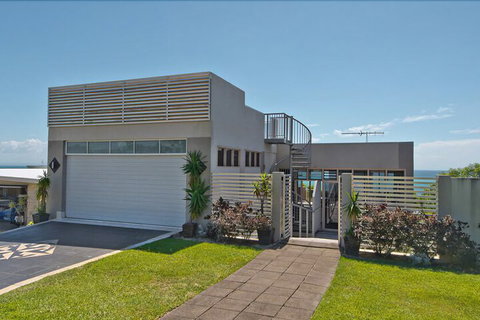 Tangalooma Sea Change - Northern Rivers Accommodation 1