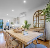AUJOY 3 Bed Townhouse Burwood 3 - Northern Rivers Accommodation