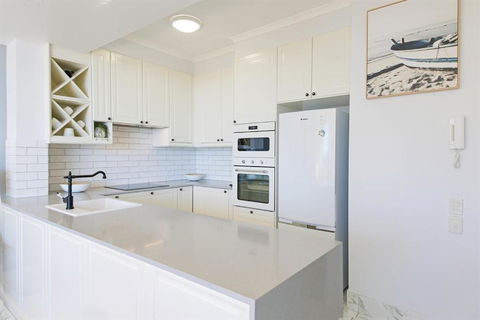 Unit 8 Bronte Of Coolum 8 12 Coolum Terrace Coolum Beach 500 Bond LINEN INCLUDED WIFI - Northern Rivers Accommodation 3