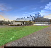 Brokenback Views Country Estate - Northern Rivers Accommodation