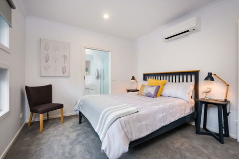 Albury Yalandra Apartment 3 - Northern Rivers Accommodation 1