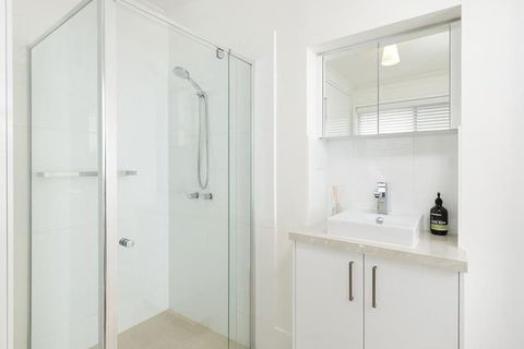Living In Luxury Central & Sophisticated - Northern Rivers Accommodation 4