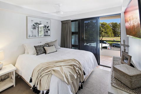 Cotton Tree Absolute Waterfront - Northern Rivers Accommodation 1