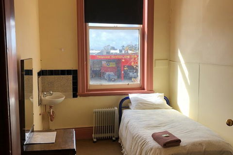 Royal Hotel - Northern Rivers Accommodation 2