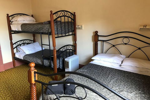 Royal Hotel - Northern Rivers Accommodation 1