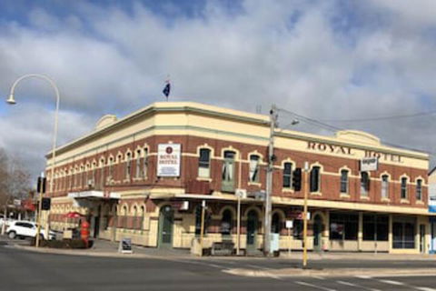 Royal Hotel - Northern Rivers Accommodation 0