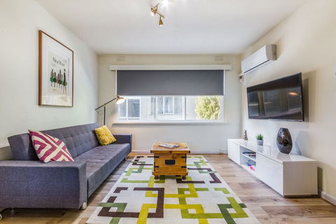 2 Bed Apartment Netflix Close To Train - Northern Rivers Accommodation 6