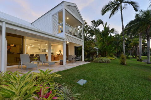 Mirage Luxury Villas - Northern Rivers Accommodation 4