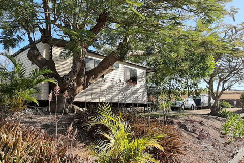 Mt Larcom Tourist Park - Northern Rivers Accommodation 2
