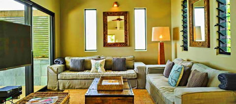 Oceans Edge Beach House At Oak Beach - Northern Rivers Accommodation 6