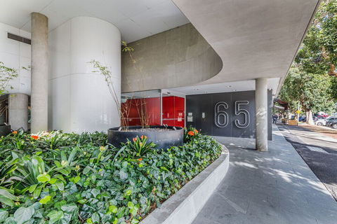 Modern City Central Pool Sauna Spa Wifi - Northern Rivers Accommodation 1