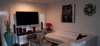 La Casa De Playa - Northern Rivers Accommodation 4