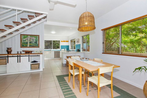 BEACH HOUSE On PEARL - Northern Rivers Accommodation 3